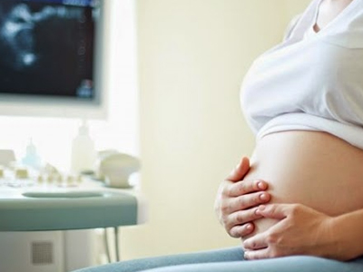 Η ανεργία μειώνει τη γονιμότητα των γυναικών